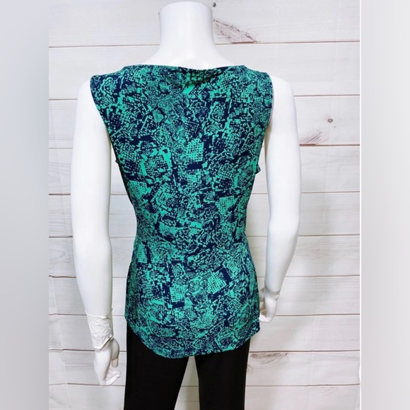 Sofia by Sofia Vergara Sleeveless Top Faux Wrap Top V Neck - Picture 6 of 11